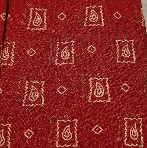 Chaps Ralph Lauren Men's Silk Neck Tie Made in USA Red - Picture 2 of 6